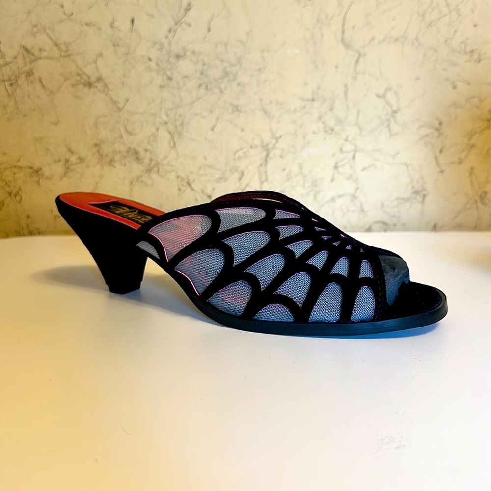 Von D Shoes Adele Spiderweb Kitten Heel Size 8